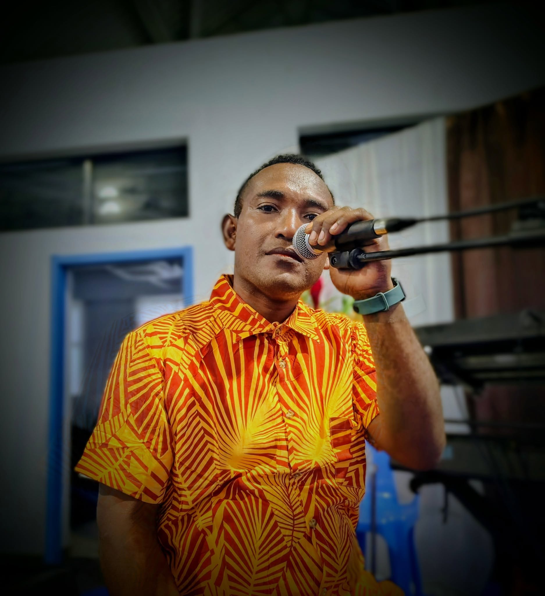 Vincent Wale, Vocalist · Singer with ISX Band